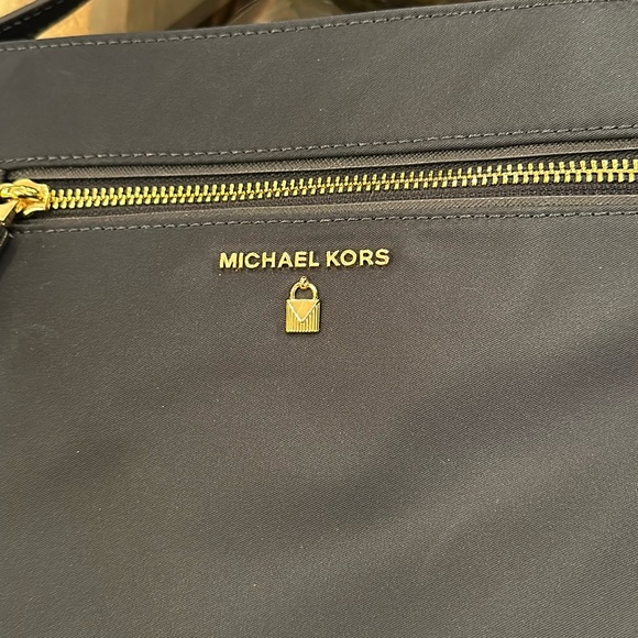 Michael Kors Kelsey Crossbody ADMIRAL Dark Navy crossbody - Picture 7 of 13